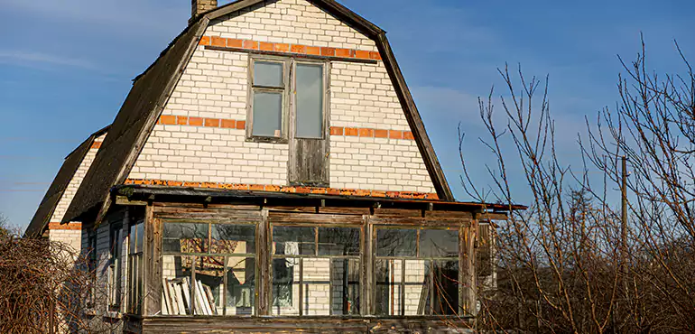 Types of Houses We Buy Without Repairs in Akron, OH