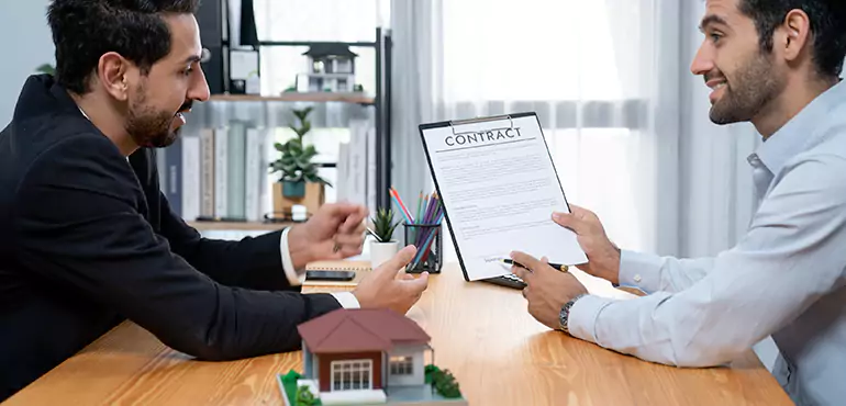 Why Choose Us for Contract Assignments in Akron, OH?